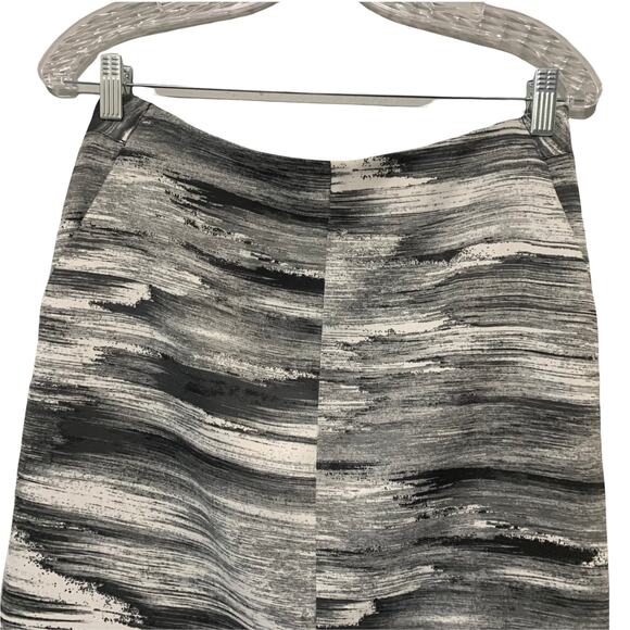 H Halston Abstract Mirrored Print Gray White Front Slit Pencil Skirt Lined 4 - Picture 6 of 12